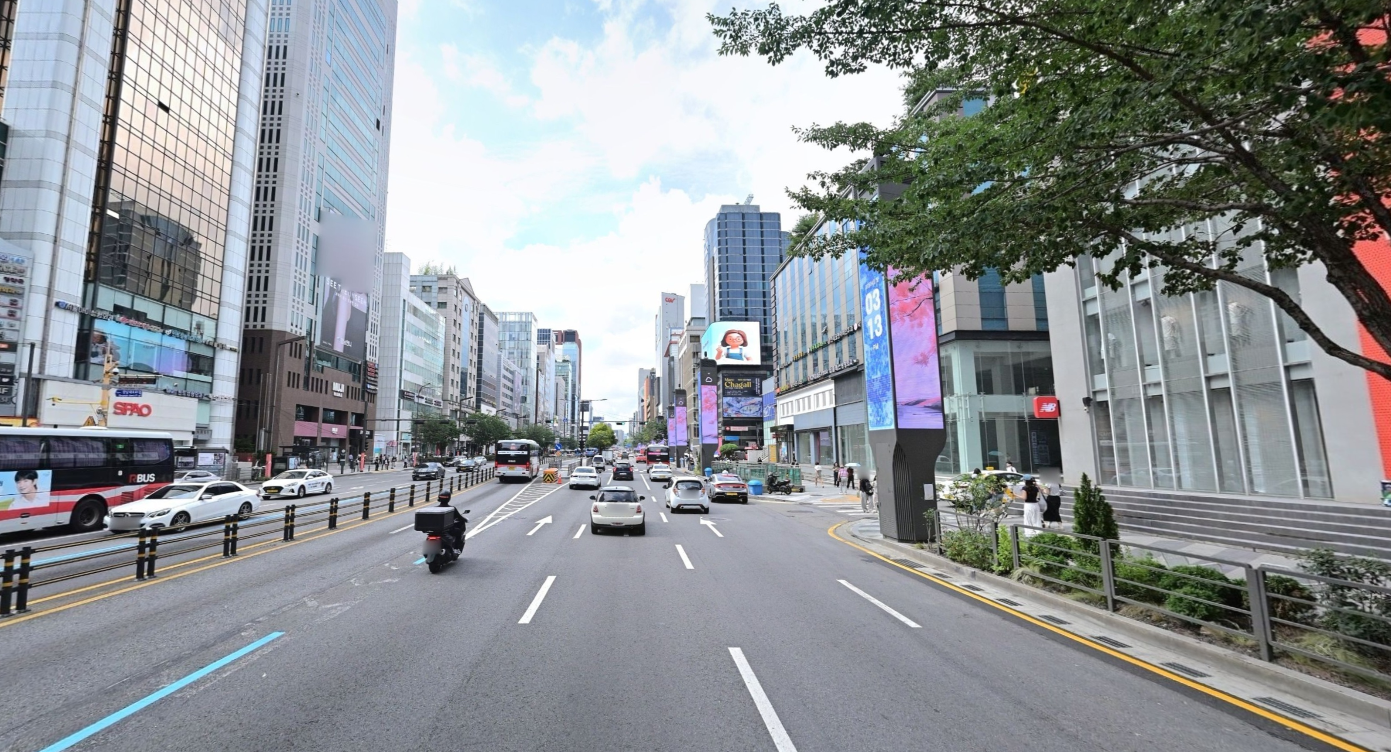 ภาพเข้าใกล้จุดเลี้ยวขวา