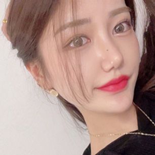 Реальное селфи SKETCH Plastic Surgery 1