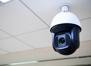 スケッチ美容外科 安心システム 手術室CCTV運用 - 手術室CCTVの設置により手術過程の透明性を向上、緊急事態への対応が可能